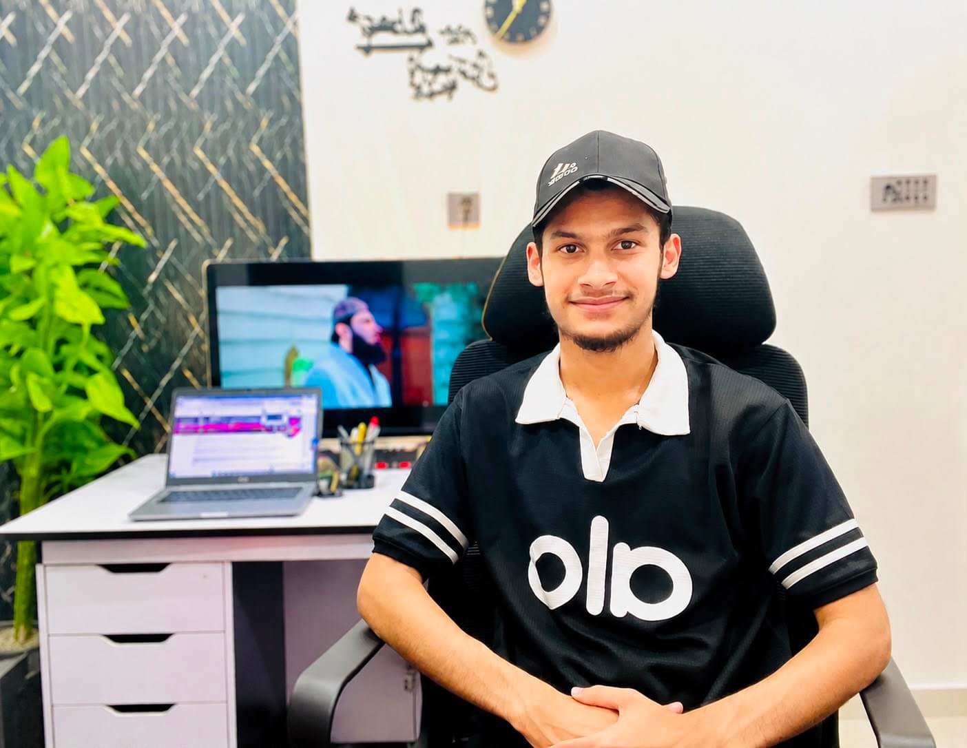 Mohsin Arshad working on SEO strategy